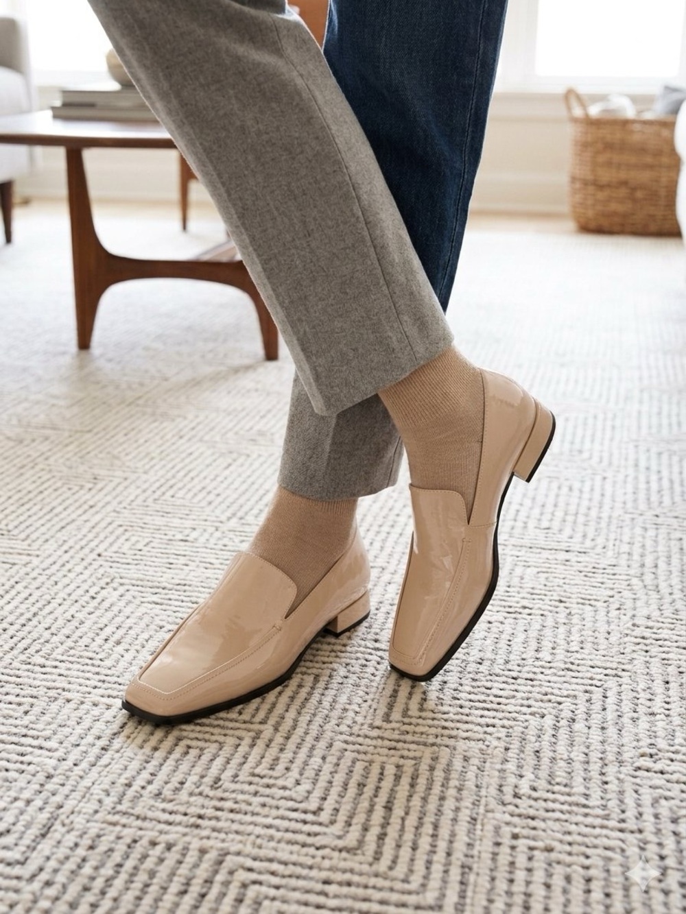 🆕 Zara Sz 8 / 39 Patent Effect Taupe Square Toe Block Heel Loafers